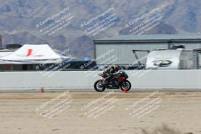 media/Oct-05-2025-CVMA (Sun) [[beeef4f201]]/Race 10-Formula Lightweight Twins Shootout/